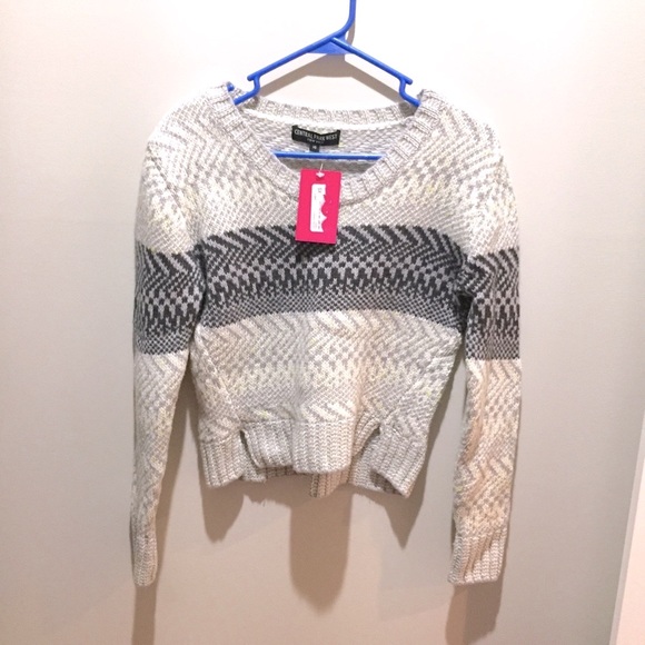 Central Park West XS knit sweater NWT - Picture 3 of 5